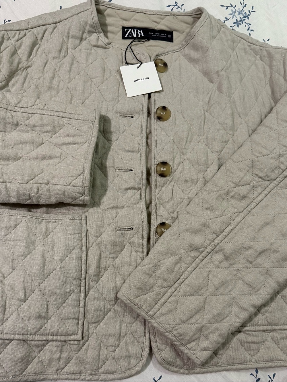 ZARA Quilted Lightweight Shirt Jacket in Light Beige